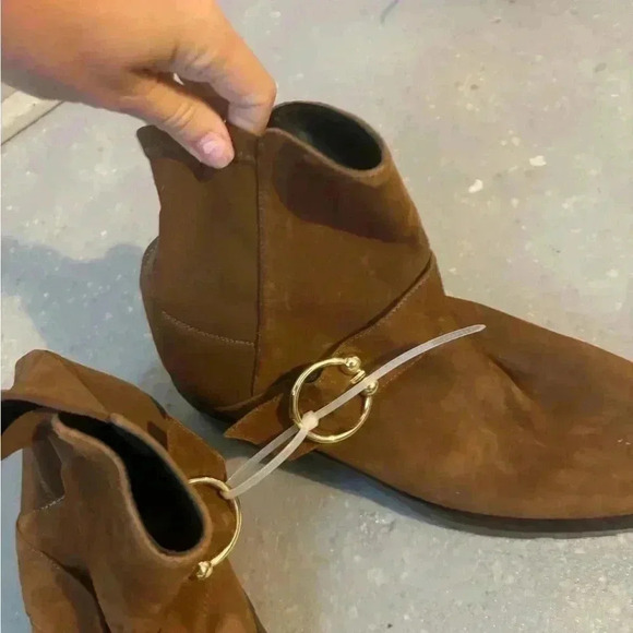 STUART WEITZMAN
Luxering Booties - Picture 10 of 10